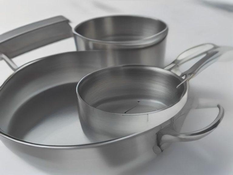 Solid single-piece cooking tools designed to prevent grease buildup.