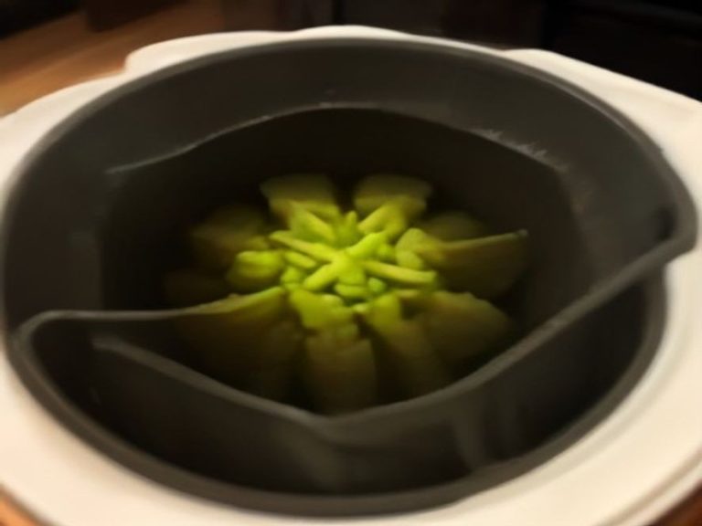 Single layer of vegetables arranged for even air fryer cooking
